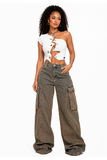 Future - Single Short Sleeve Zig Zag Front Cut Out Crop Top