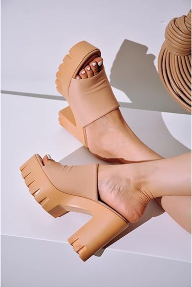 Echoya....Round Toe Platform Thich Heels Cape Robbin Shoes